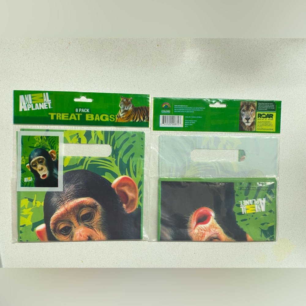 Animal planet treat bags